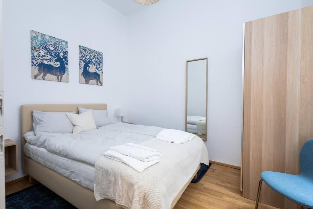 Orestaliving - Spacious 2Br On The Danube Canal Виена Екстериор снимка
